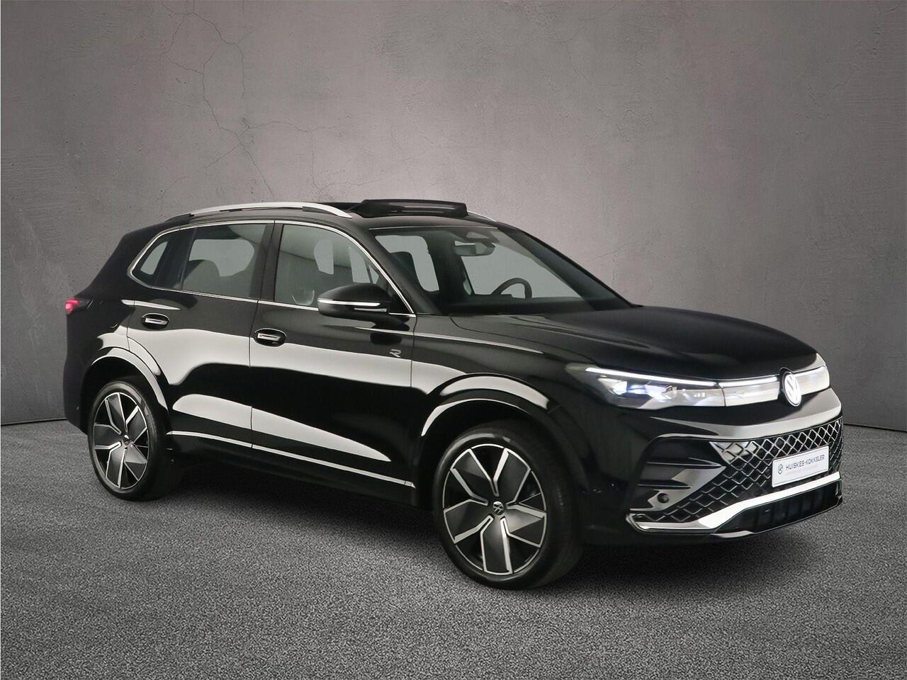 Volkswagen TIGUAN R-Line Edition 1.5 TSI eHybrid 272pk DSG Automaat Trekhaak, Panoramadak, Adaptive cruise control, Eletktrische achterklep, LED koplampen