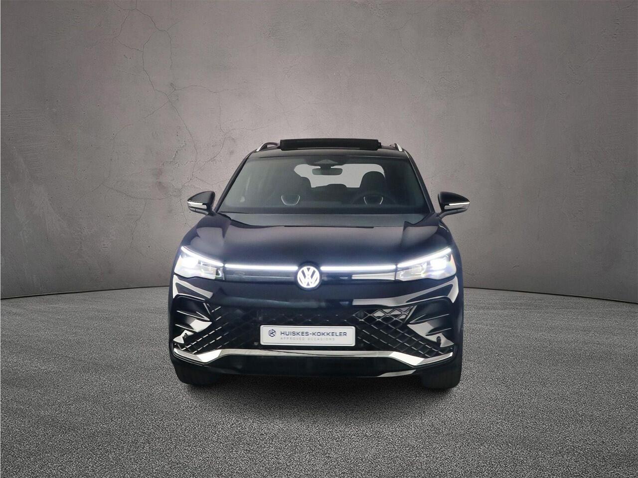 Volkswagen TIGUAN R-Line Edition 1.5 TSI eHybrid 272pk DSG Automaat Trekhaak, Panoramadak, Adaptive cruise control, Eletktrische achterklep, LED koplampen