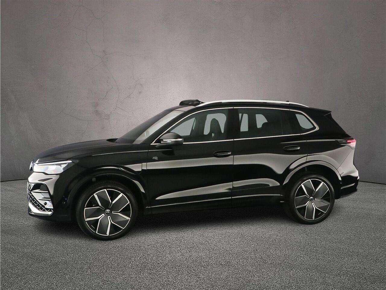 Volkswagen TIGUAN R-Line Edition 1.5 TSI eHybrid 272pk DSG Automaat Trekhaak, Panoramadak, Adaptive cruise control, Eletktrische achterklep, LED koplampen