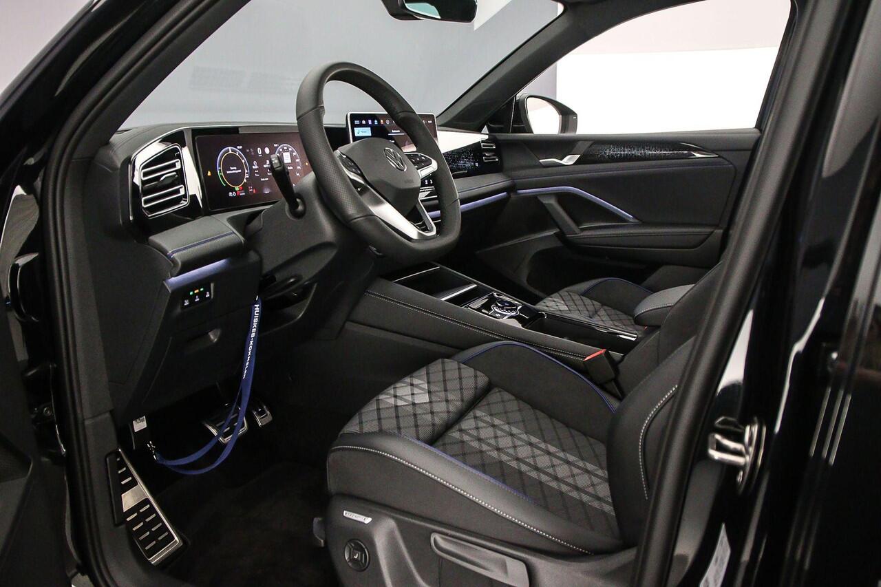 Volkswagen TIGUAN R-Line Edition 1.5 TSI eHybrid 272pk DSG Automaat Trekhaak, Panoramadak, Adaptive cruise control, Eletktrische achterklep, LED koplampen