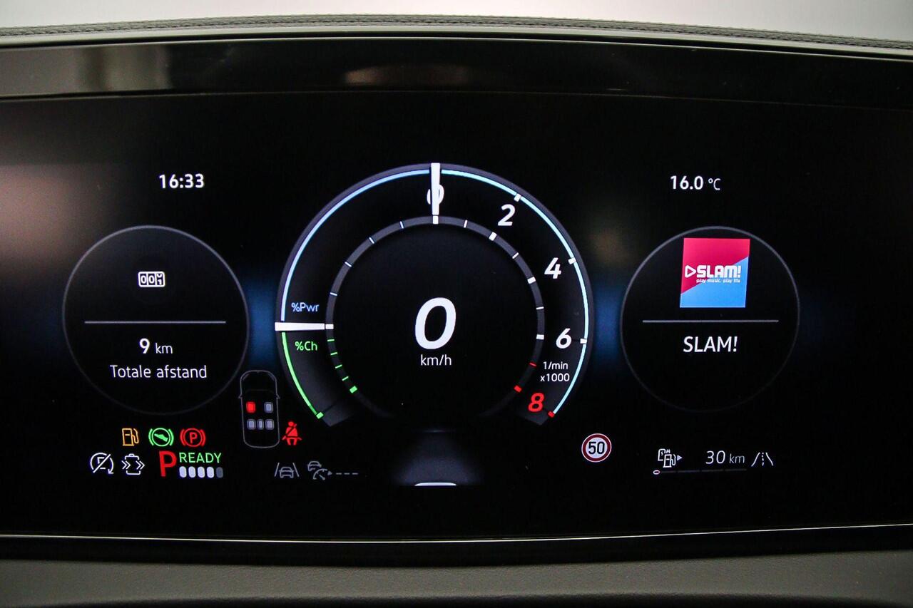 Volkswagen TIGUAN R-Line Edition 1.5 TSI eHybrid 272pk DSG Automaat Trekhaak, Panoaramadak, Adaptive cruise control, Achteruitrijcamera, LED koplampen, Elektrische achterklep