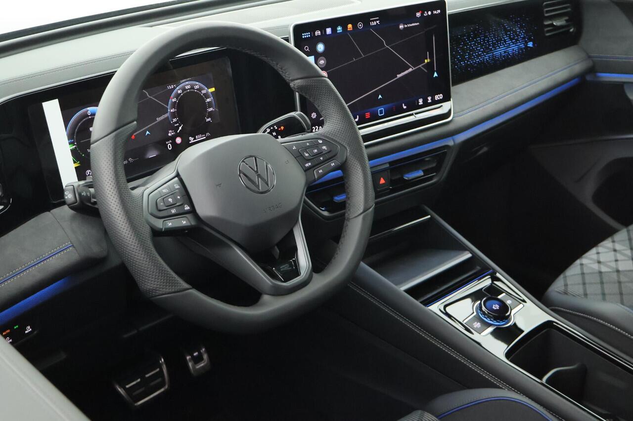 Volkswagen TIGUAN 1.5 272pk eHybrid R-Line Edition Black Style Trekhaak 360Camera Keyless Massage Virtual Cockpit Panoramadak Navigatie