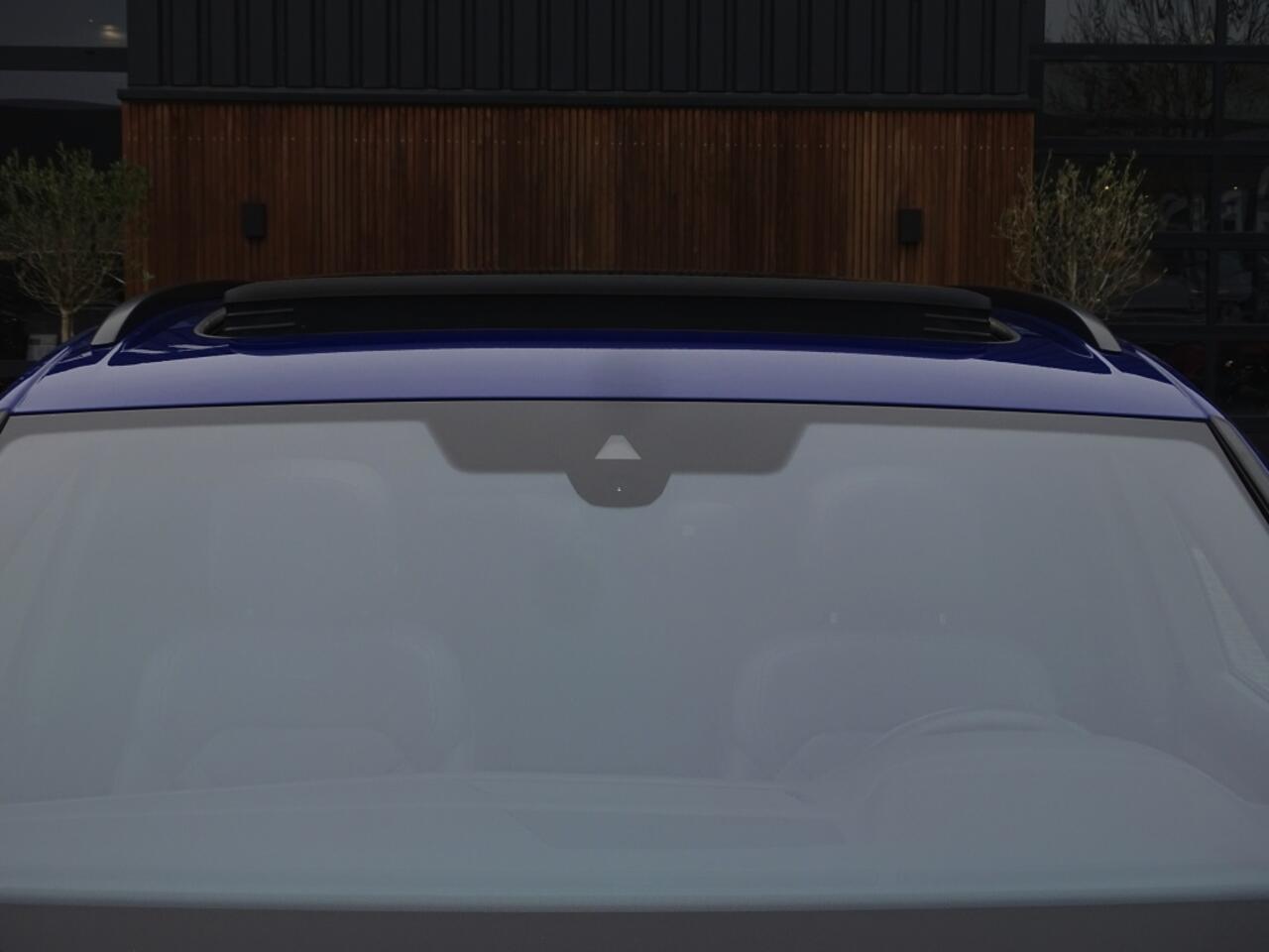 Volkswagen TOUAREG R 3.0 V6 462PK eHybrid 4Motion / R-Line / IQ-Light