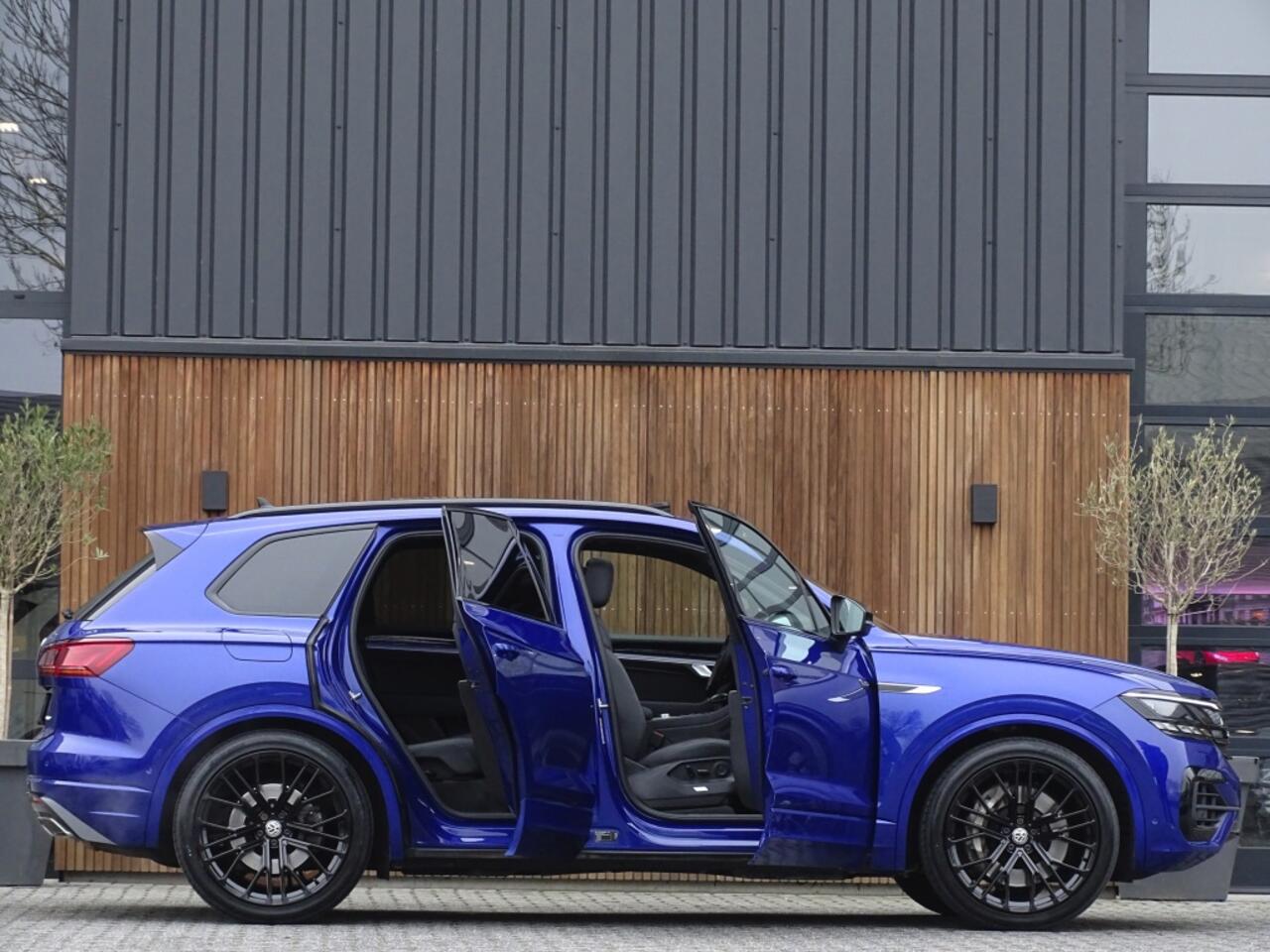 Volkswagen TOUAREG R 3.0 V6 462PK eHybrid 4Motion / R-Line / IQ-Light