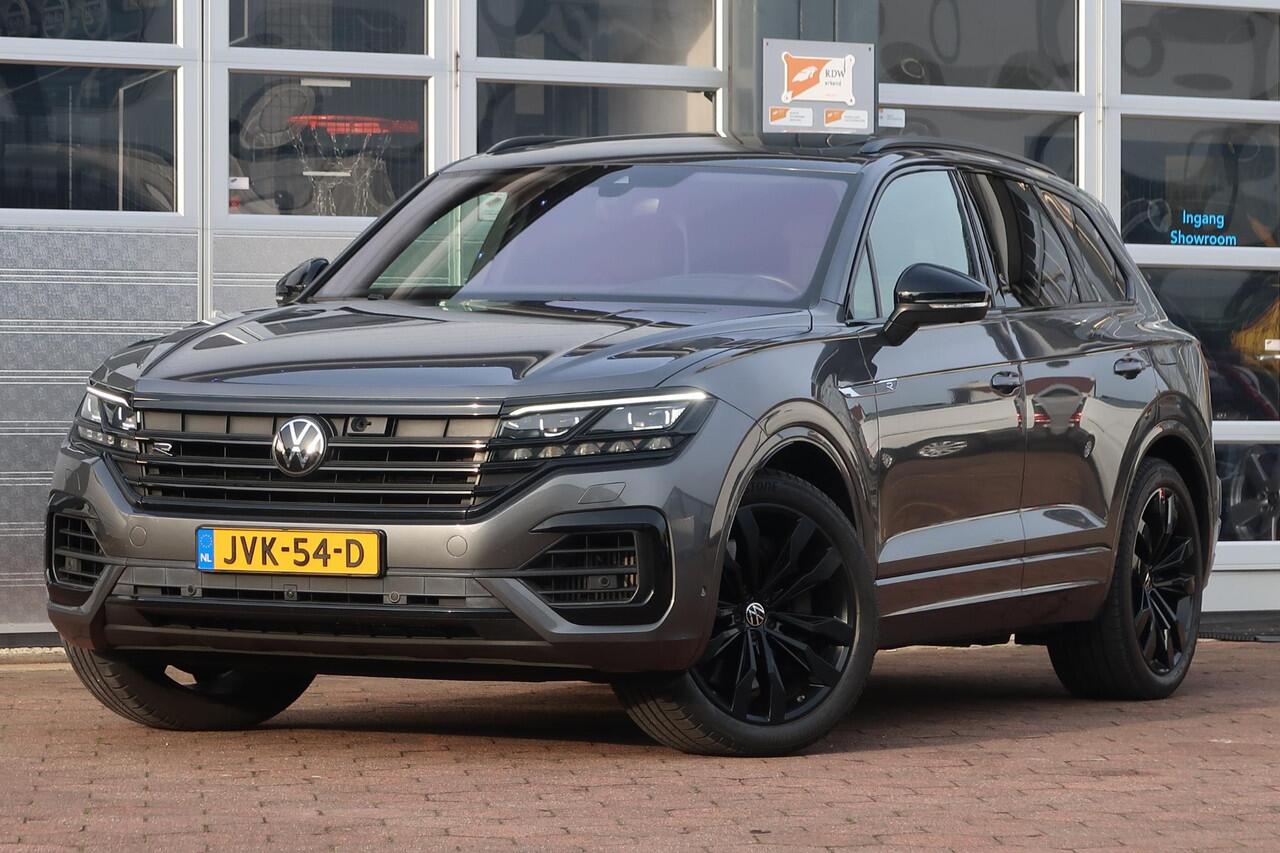 Volkswagen TOUAREG 3.0 TSi 4MOTION R PANO/ MASS/ DYN/ LUCHT/ TRKHK/ ACC/ KOEL/ STUURWVERW