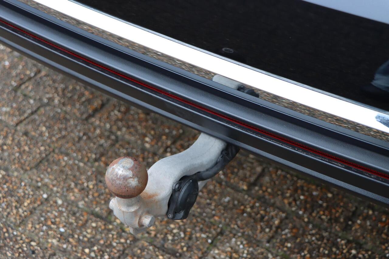 Volkswagen TOUAREG 4Motion 3.0 TSI Hybrid 340pk 8-Gang tiptronic