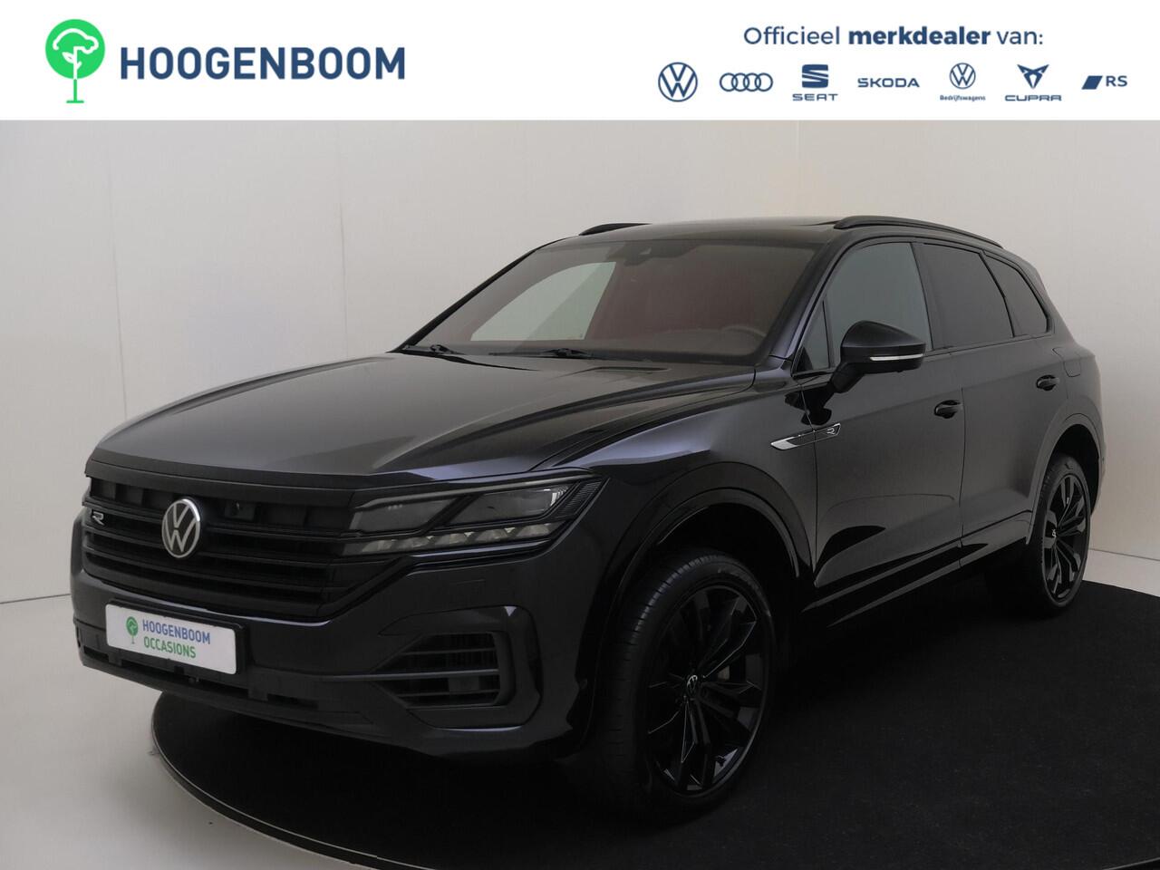 Volkswagen TOUAREG 3.0 TSi eHybrid 4MOTION R | Panoramadak | Luchtvering | Trekhaak | Nachtzichtassistent | 360 camera | Head-up display | Parkeerassistent |