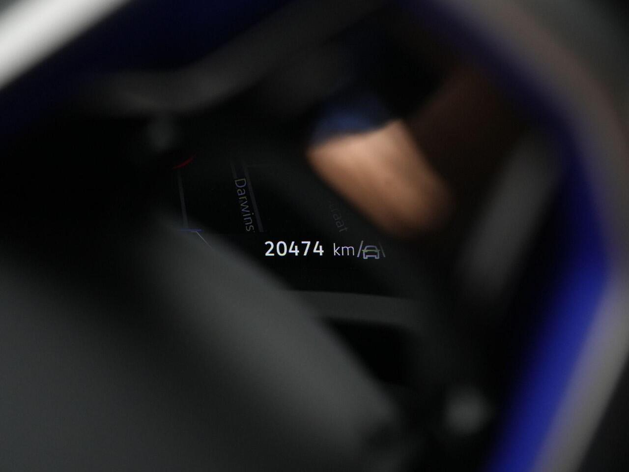 Volkswagen TOUAREG R 3.0 TSi 462 pk tiptronic eHybrid 4MOTION | Panoramadak | Head-up display | Geheugenstoelen | Dynaudio | Rondomzicht camera