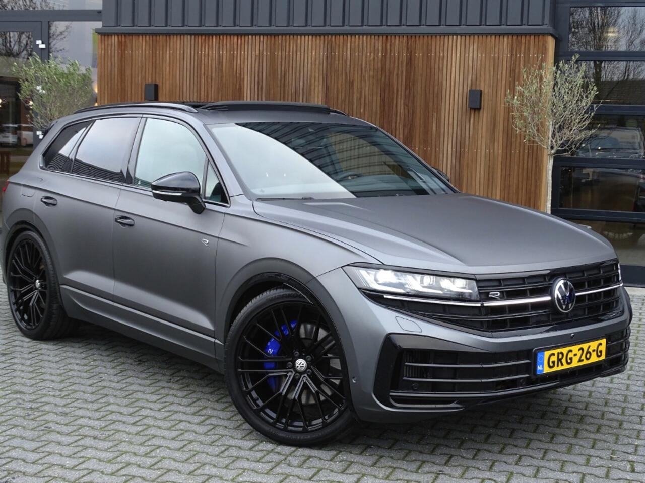 Volkswagen TOUAREG 3.0 TSi R eHybr 462PK 4M / Highline / 2024 / LED