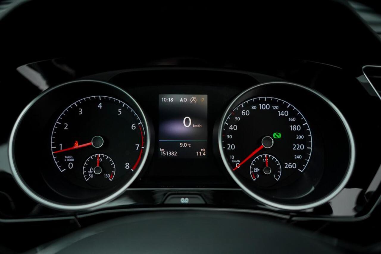 Volkswagen TOURAN 1.8 TSI Highline Business R 7p / Stoel&Stuurverwarming / Pano