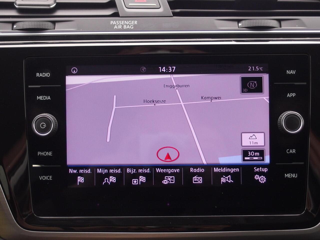 Volkswagen TOURAN 1.5 TSI 150PK Comfortline Business 7p CAMERA / STOELVERW / DAB+ / ACC / PDC / BLUETOOTH / CRUISE / NL-AUTO