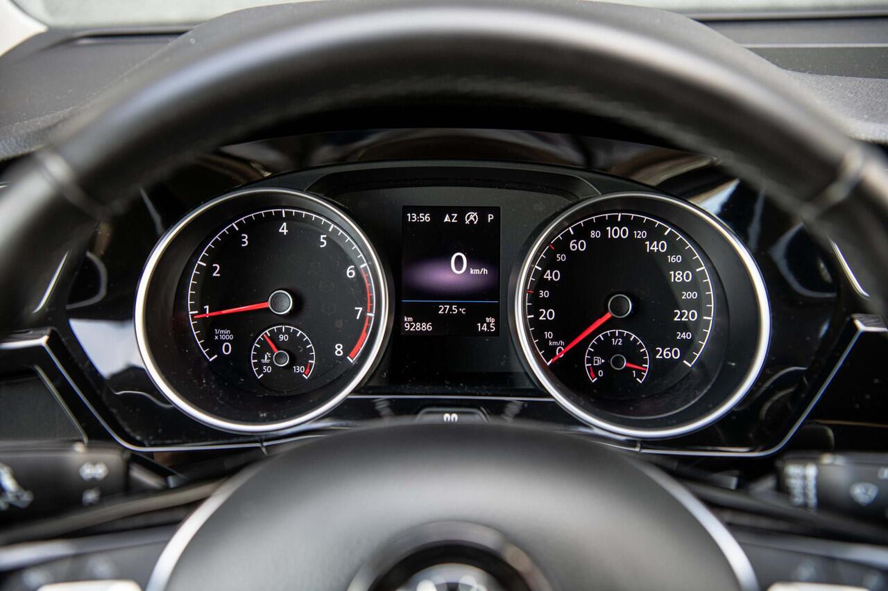 Volkswagen TOURAN 1.5 TSi 150 pk Highline Business R 7p | Keyless | Full LED | Camera | Stoelverwarming