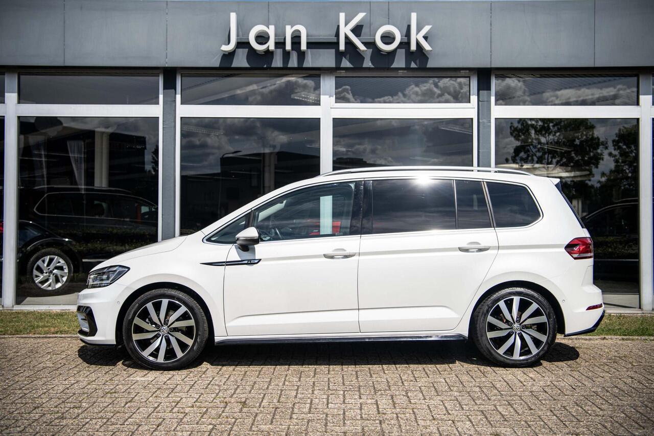 Volkswagen TOURAN 1.5 TSi 150 pk Highline Business R 7p | Keyless | Full LED | Camera | Stoelverwarming