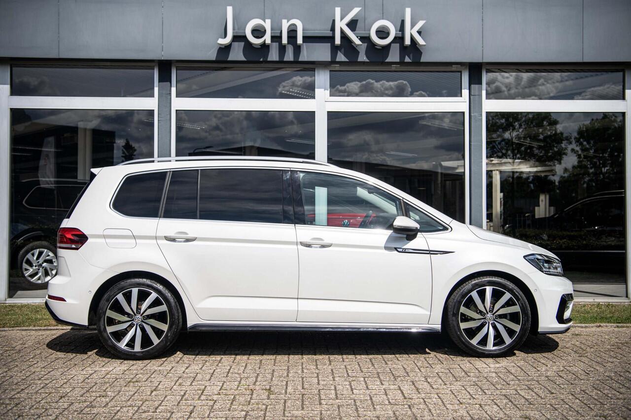 Volkswagen TOURAN 1.5 TSi 150 pk Highline Business R 7p | Keyless | Full LED | Camera | Stoelverwarming