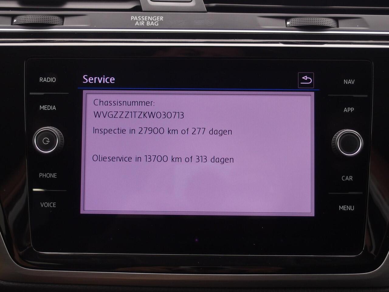 Volkswagen TOURAN 1.5 TSI 150PK Comfortline Business 7p CAMERA / STOELVERW / DAB+ / ACC / PDC / BLUETOOTH / CRUISE / NL-AUTO