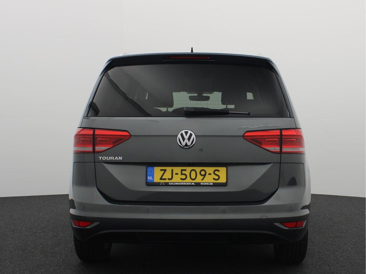 Volkswagen TOURAN 1.5 TSI 150PK Comfortline Business 7p CAMERA / STOELVERW / DAB+ / ACC / PDC / BLUETOOTH / CRUISE / NL-AUTO
