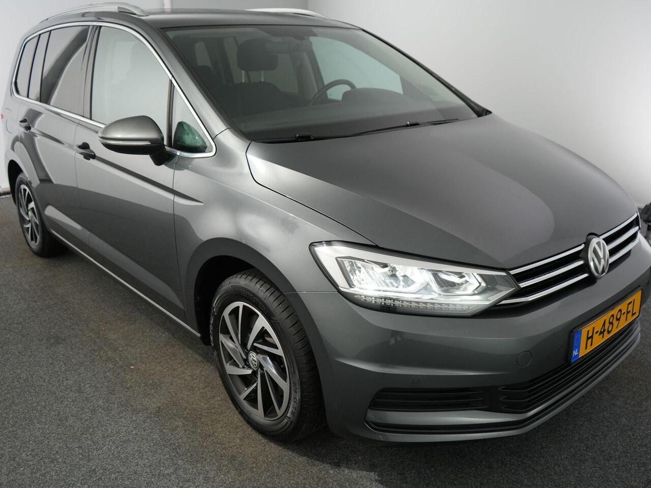 Volkswagen TOURAN 1.5 TSI Highline Business R 7p | Led | ACC | Alcantara | Carplay |