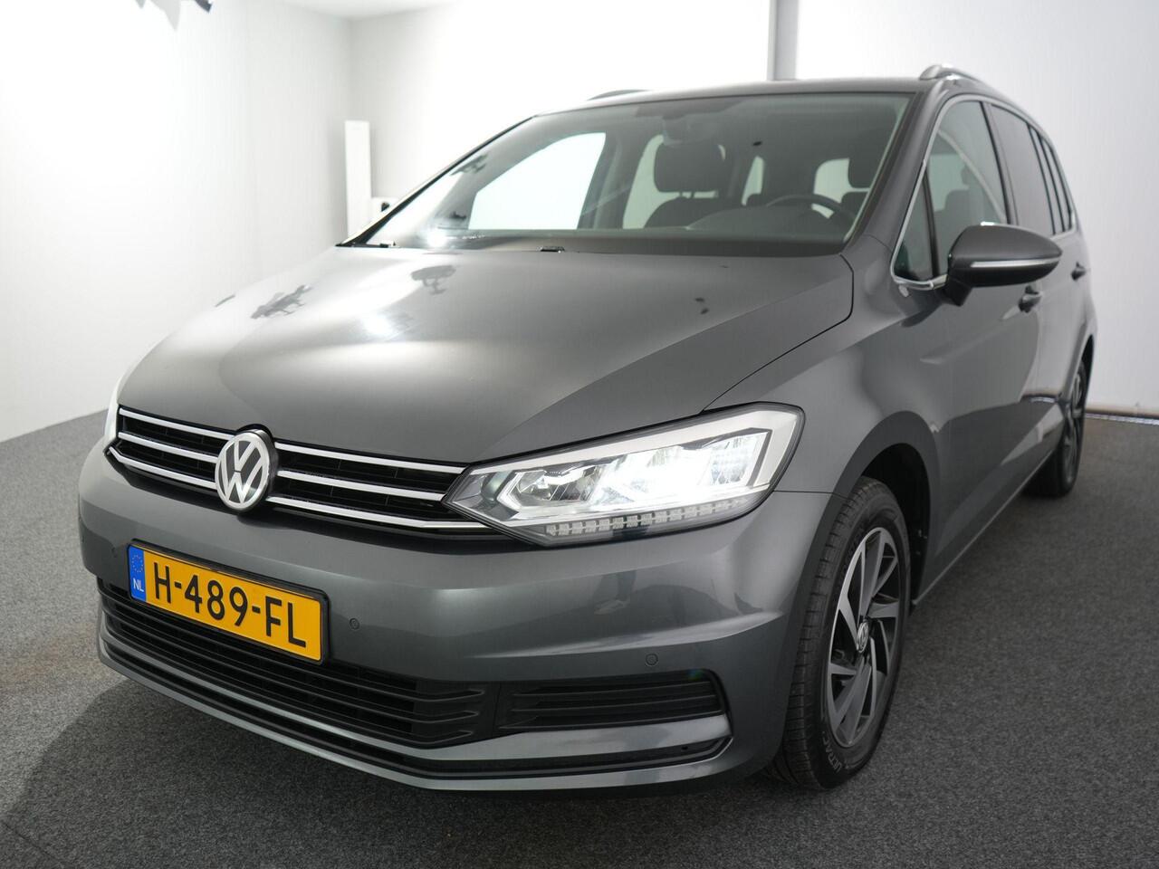 Volkswagen TOURAN 1.5 TSI Highline Business R 7p | Led | ACC | Alcantara | Carplay |
