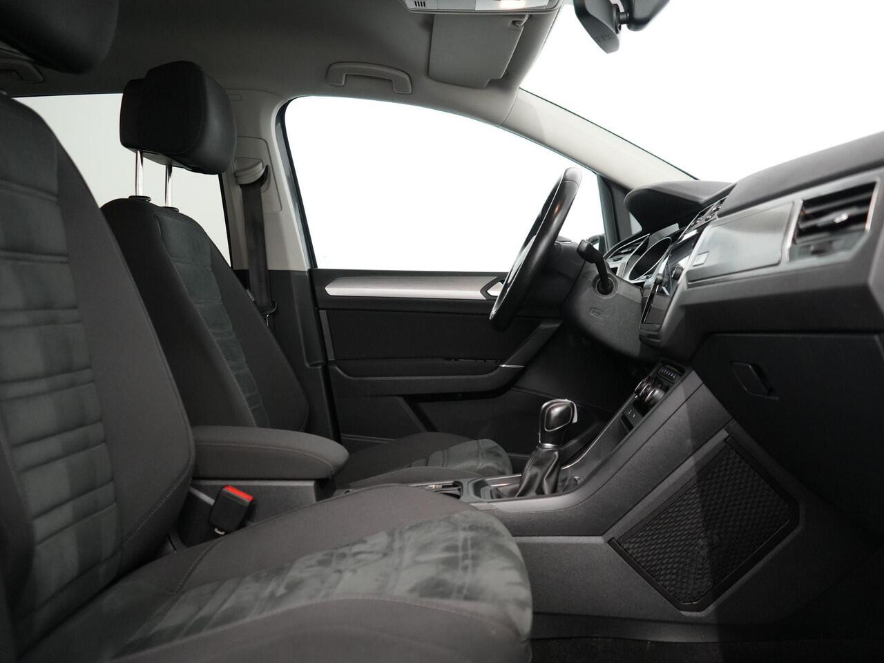 Volkswagen TOURAN 1.5 TSI Highline Business R 7p | Led | ACC | Alcantara | Carplay |