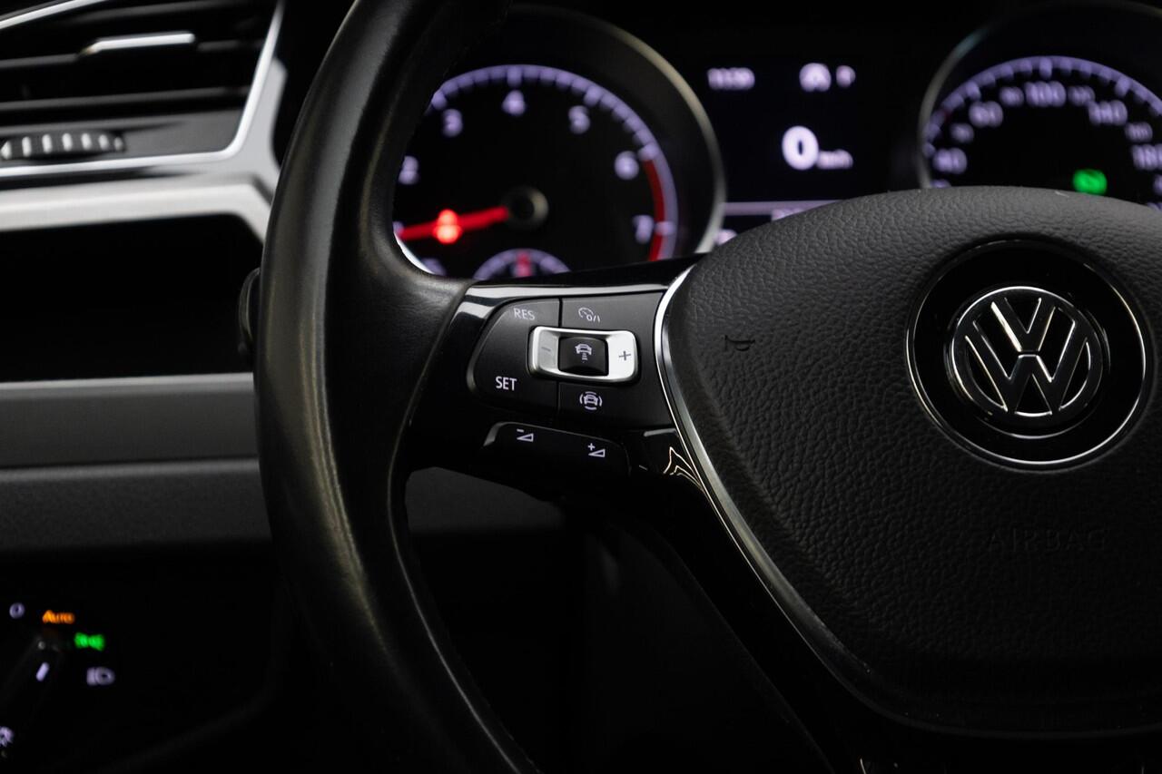 Volkswagen TOURAN 1.5 TSI Highline Business R 7p | Trekhaak |