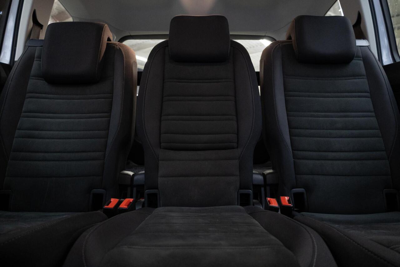 Volkswagen TOURAN 1.5 TSI Highline Business R 7p | Trekhaak |