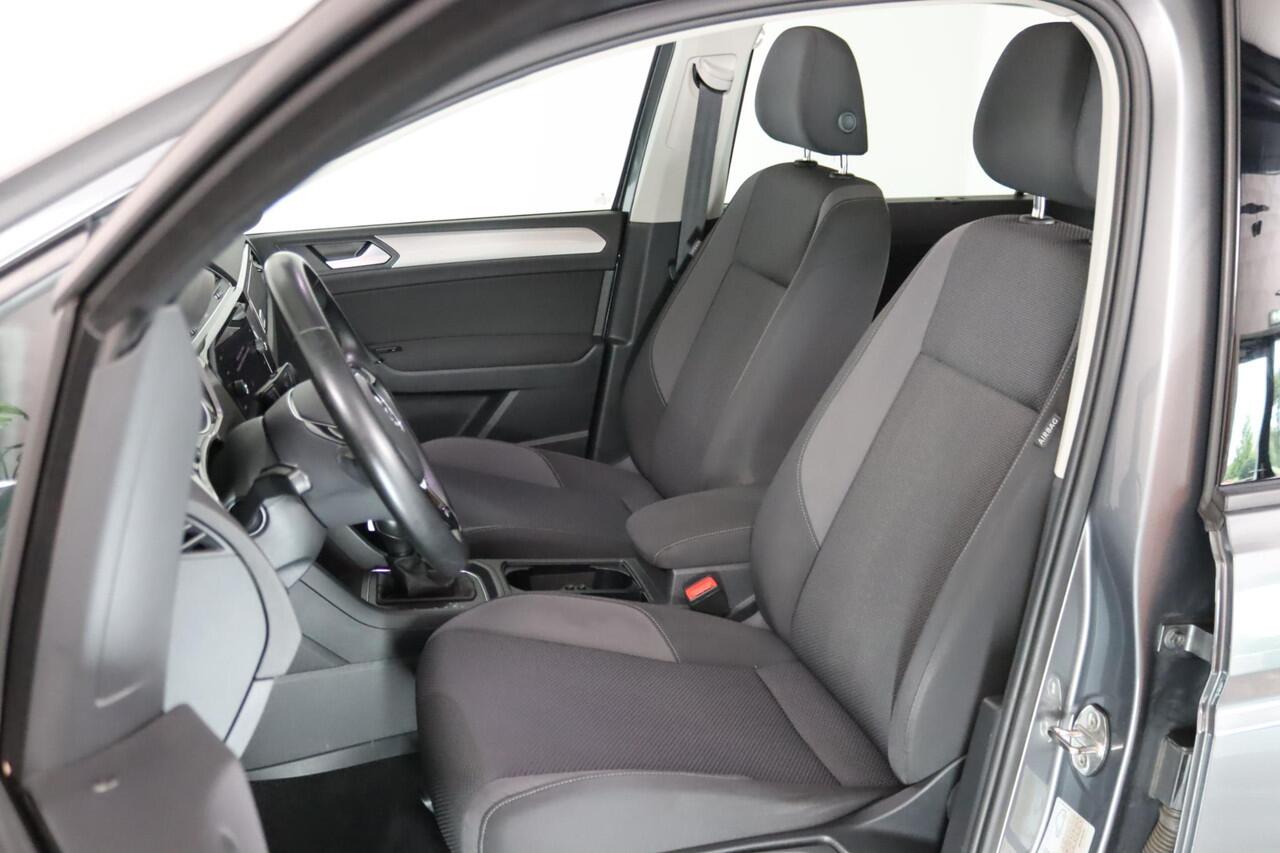 Volkswagen TOURAN 1.5 TSI Comfortline, 7-Persoons, Panoramadak, Apple CarPlay/Android Auto, Bluetooth