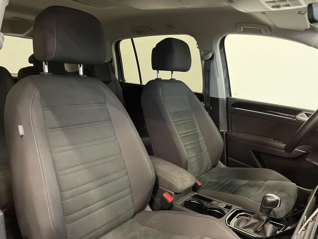 Volkswagen TOURAN 1.5 TSI DSG Highline | Navigatie | Parkeersensoren | Cruise Control | Blind Spot Assist | Stoelverwarming | ErgoActive stoelen | Climate Control