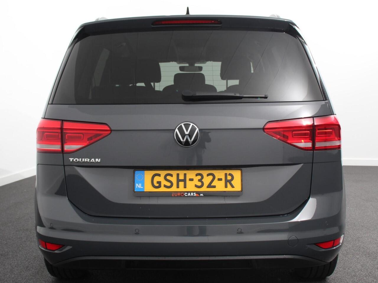 Volkswagen TOURAN 1.5 TSI DSG Comfortline 7p Navigatie Apple Carplay/Android Auto Parkeersensoren Adaptive Cruise Control Stoelverwarming Climate Control
