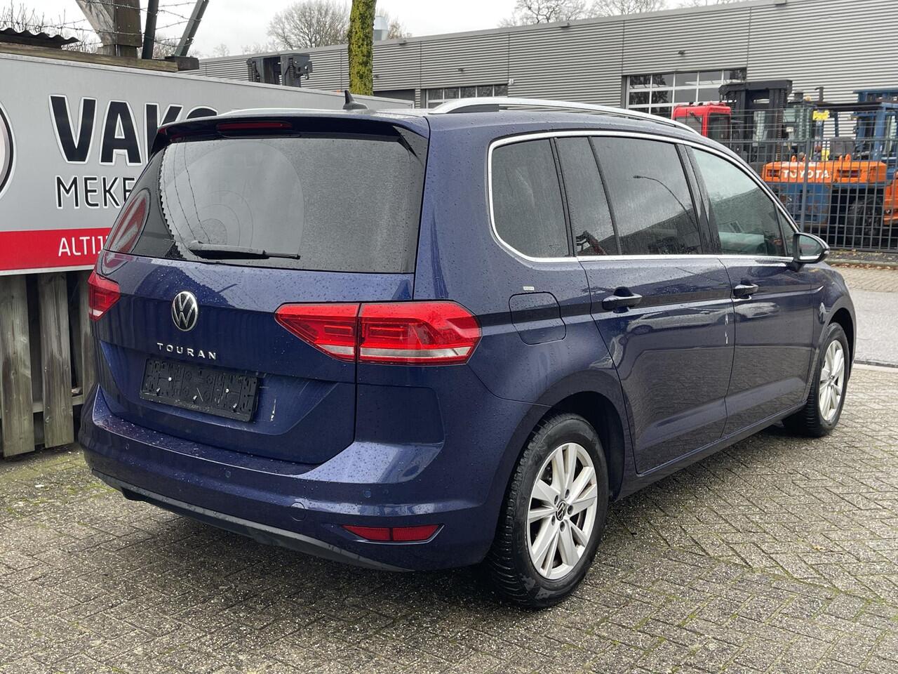 Volkswagen TOURAN 1.5 TSI Highline 7p 16"/Stoel + stuurverwarming + massage/Keyless/Elektrische klep/PDC v+a/Apple Carplay & Android Auto