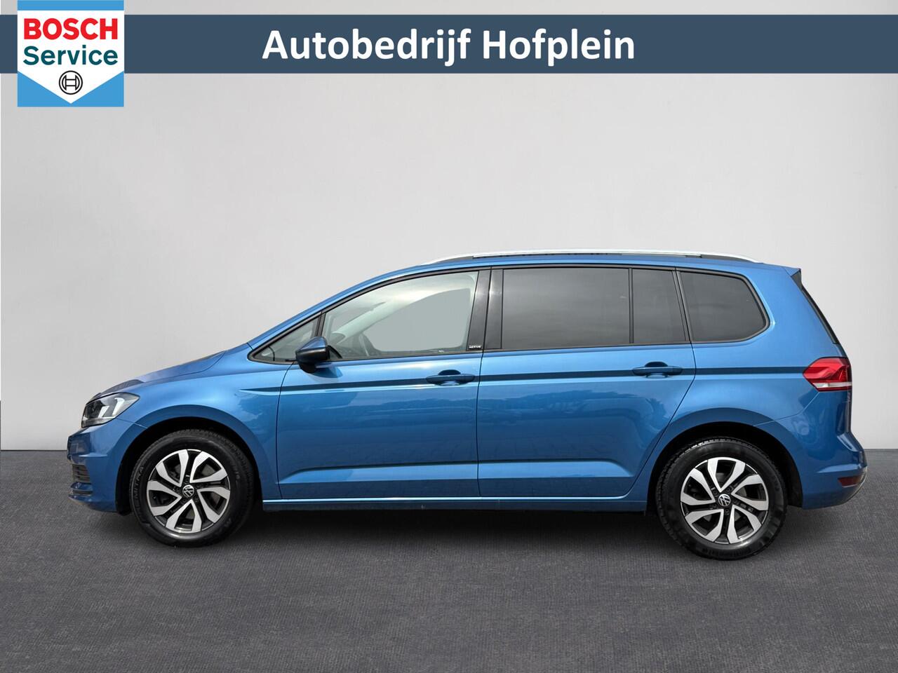 Volkswagen TOURAN 1.5 TSI Active 7 Persoons | Climate Control | Virtual Cockpit | Cruise Control | Navigatie | Apple Carplay/Android Auto | Stoelverwarming | Dodehoek detectie | ( Vestiging - Vianen Tel: 0347-371248 )