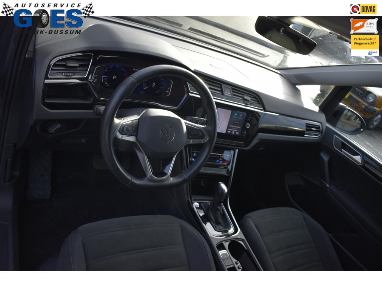 Volkswagen TOURAN III Highline BMT | 7 Persoons | PDC | Carplay | Adaptive