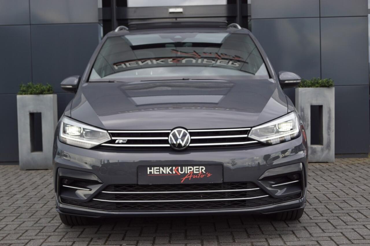 Volkswagen TOURAN 1.5 TSI DSG R-Line / 7Pers./Panodak /trekhaak wegkl./ACC/Side-as