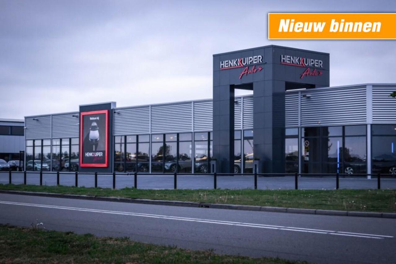 Volkswagen TOURAN 1.5 TSI DSG R-Line / 7Pers./Panodak /ACC/Side-assist / El. A-Kle