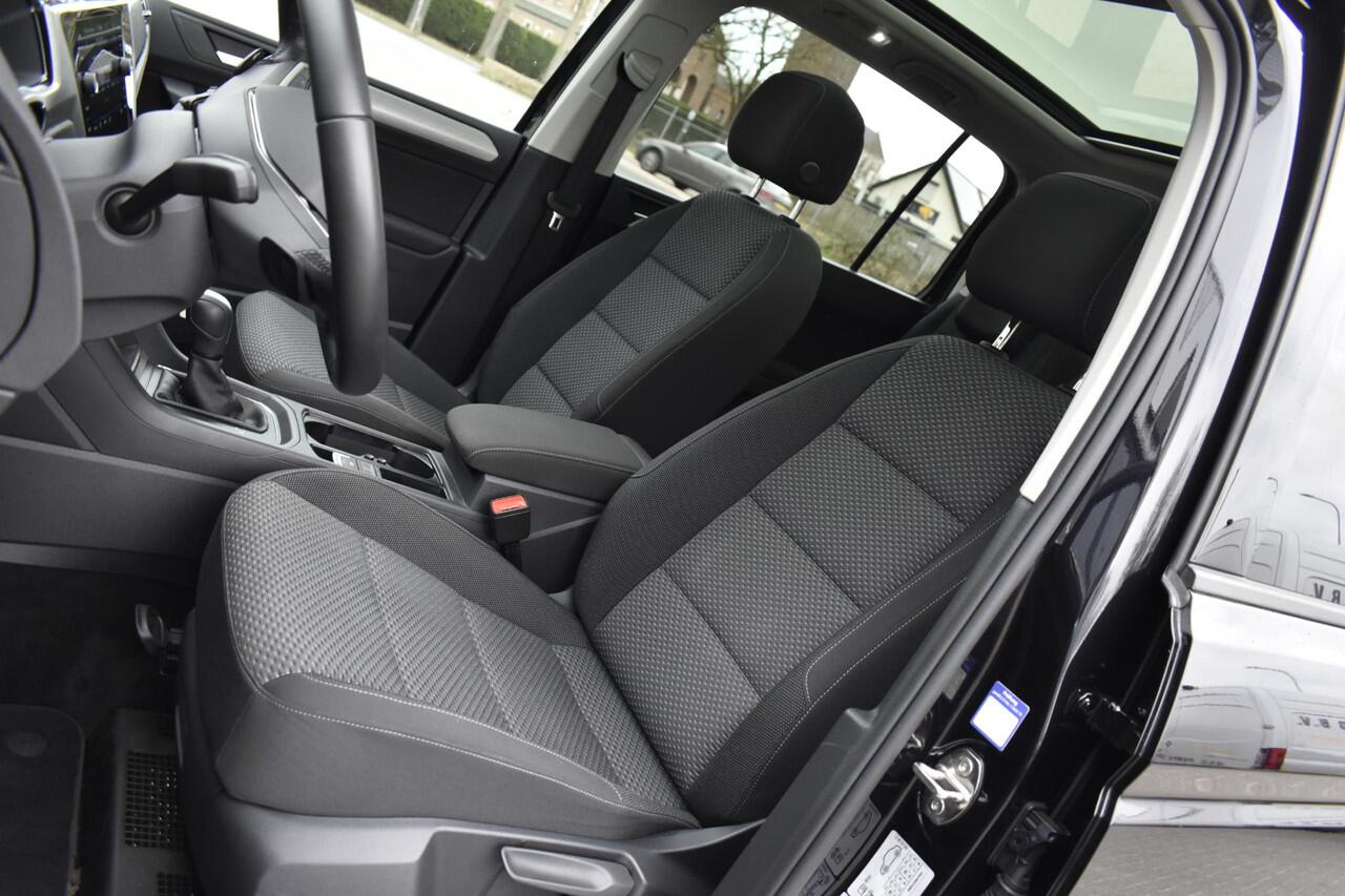 Volkswagen TOURAN 1.5 TSI Business 7p BTW - Trekhaak - Pano