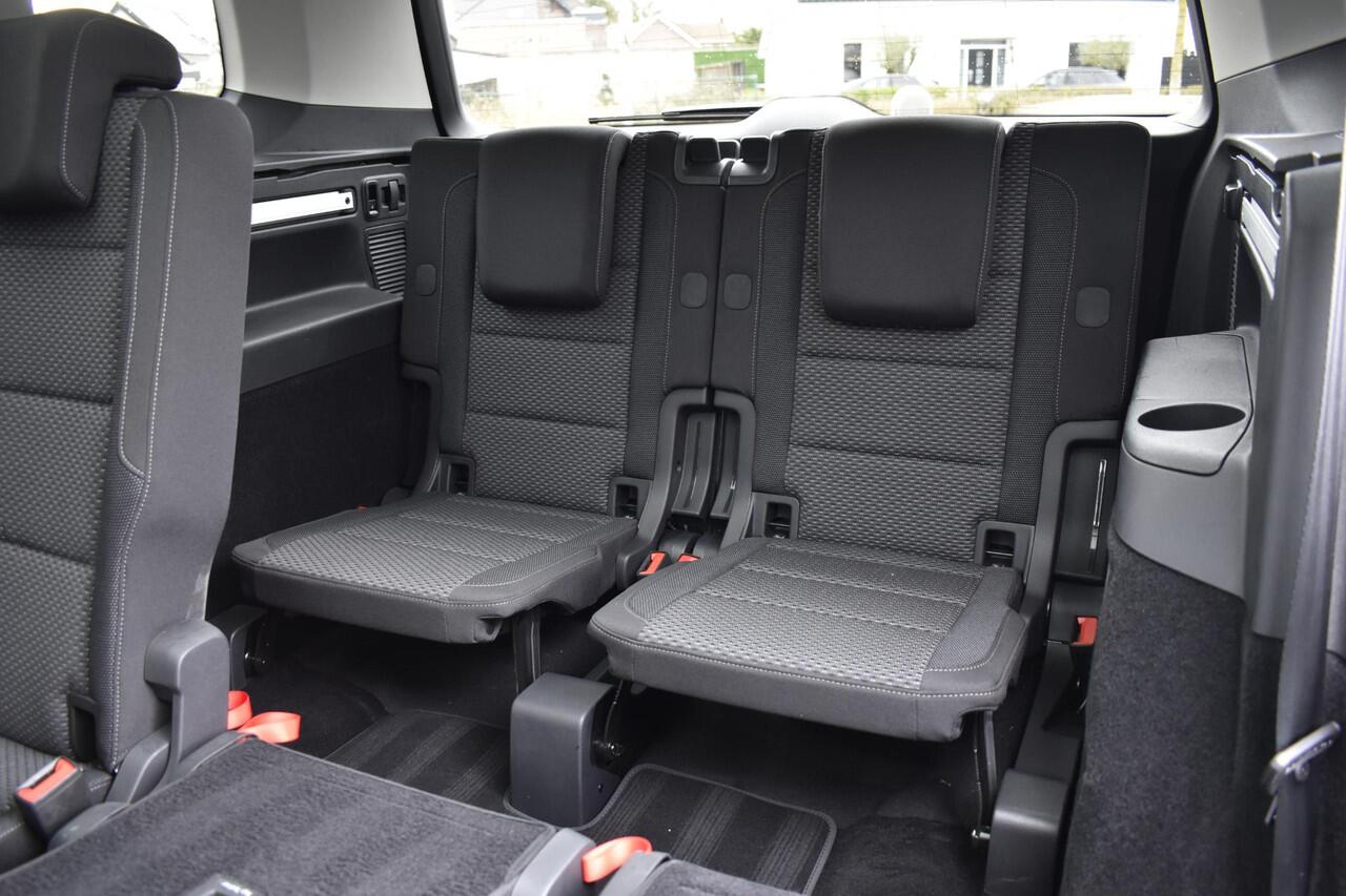 Volkswagen TOURAN 1.5 TSI Business 7p BTW - Trekhaak - Pano