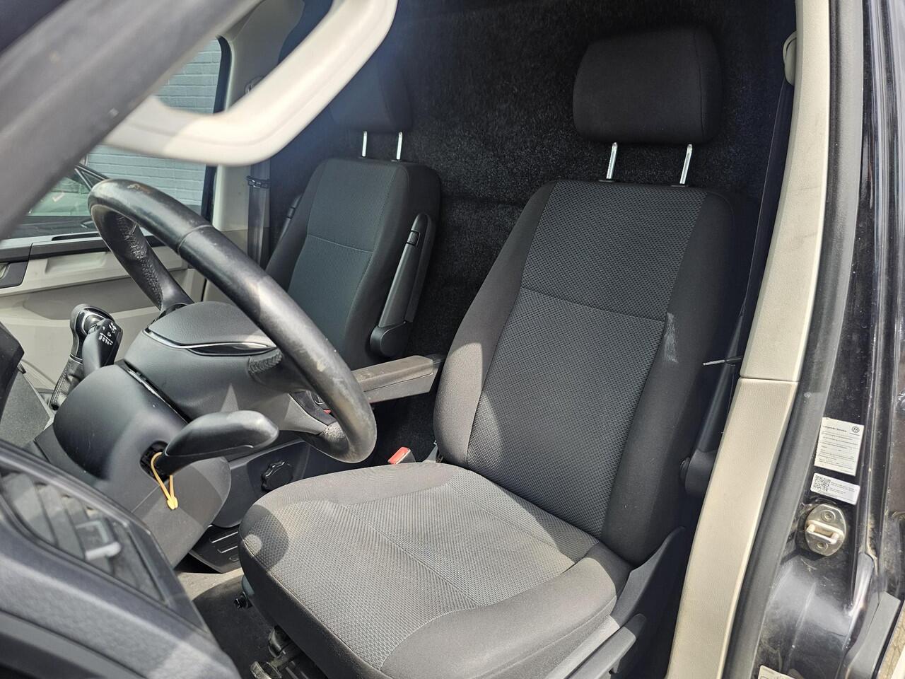 Volkswagen TRANSPORTER 2.0 TDI L1H2 Highline ADAPT. CRUISE / AIRCO /