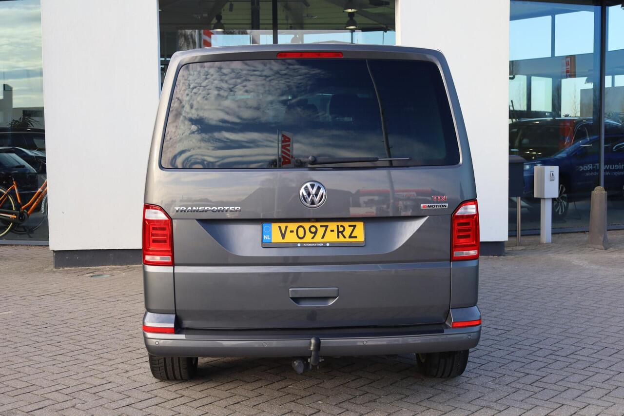Volkswagen TRANSPORTER 2.0 TDI L2H1 DC 4Motion Highline 204PK / 150kW DSG, 4-motion 4 x 4 Dubbele cabine, trekhaak, achteruitrijcamera, parkeersensoren voor en achter (pdc), cruise control, verwarmbare voorruit, navigatie, DAB+, Apple Carplay / Android Auto, lederen bekleding, 