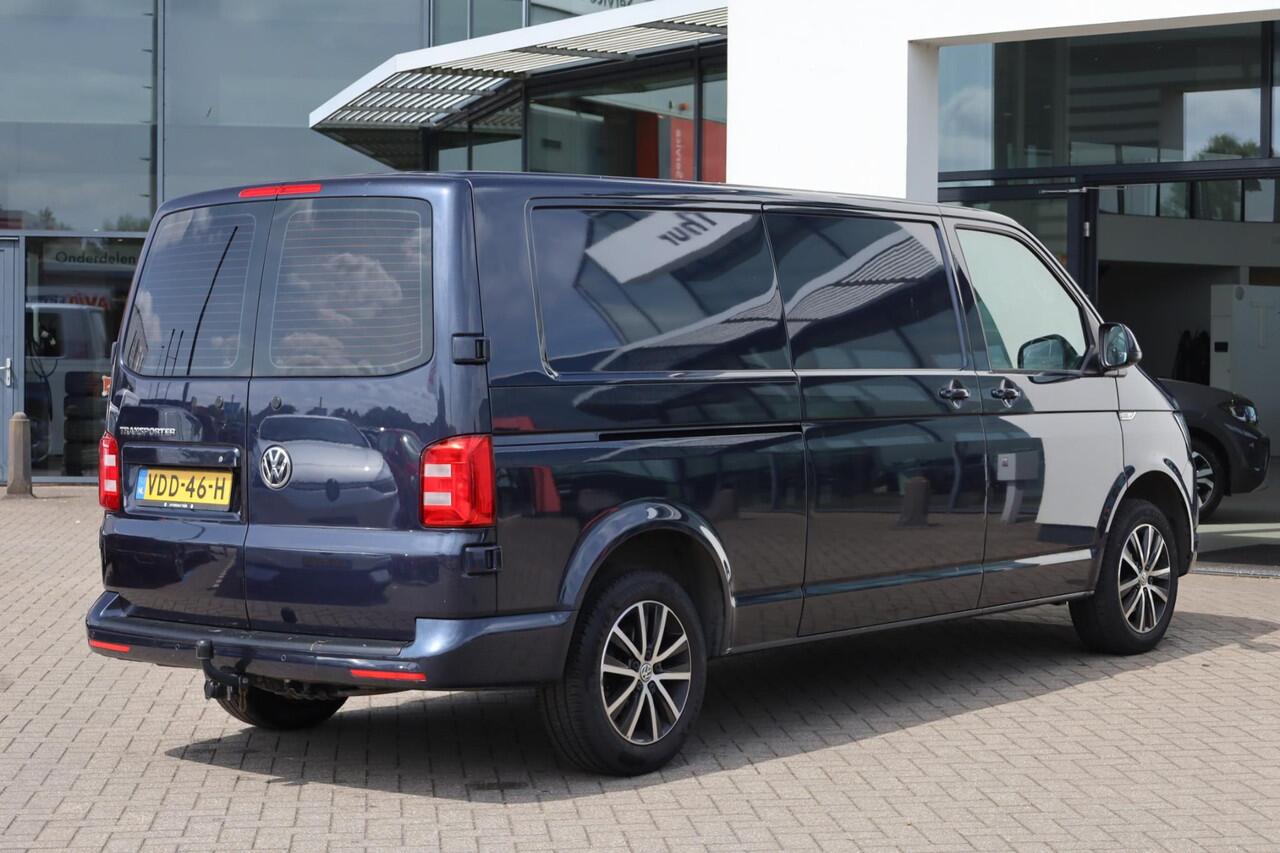 Volkswagen TRANSPORTER 2.0 TDI L2H1 Highline 150PK / 110kW DSG, T-Edition, 17" LMV, navigatie, LED koplampen met grootlichtassistent, achteruitrijcamera (rear view), trekhaak, Executive plus style pakket, adaptieve cruise control (acc), multifunctioneel lederen stuurwiel, acht