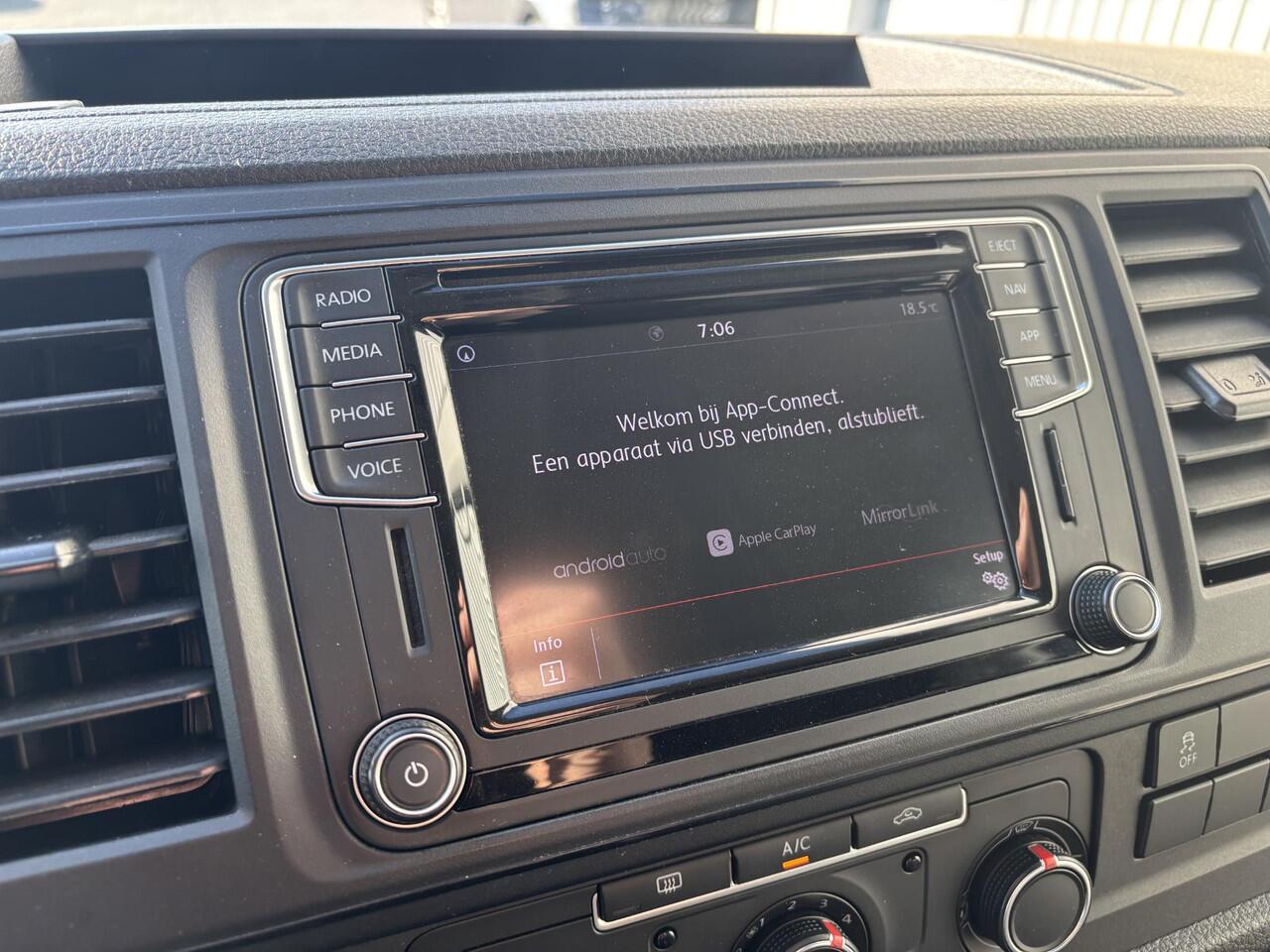 Volkswagen TRANSPORTER 2.0 TDI L2H1 DC*MARGE*NAVI*CRUISE*A/C*TEL*BTW VRIJ