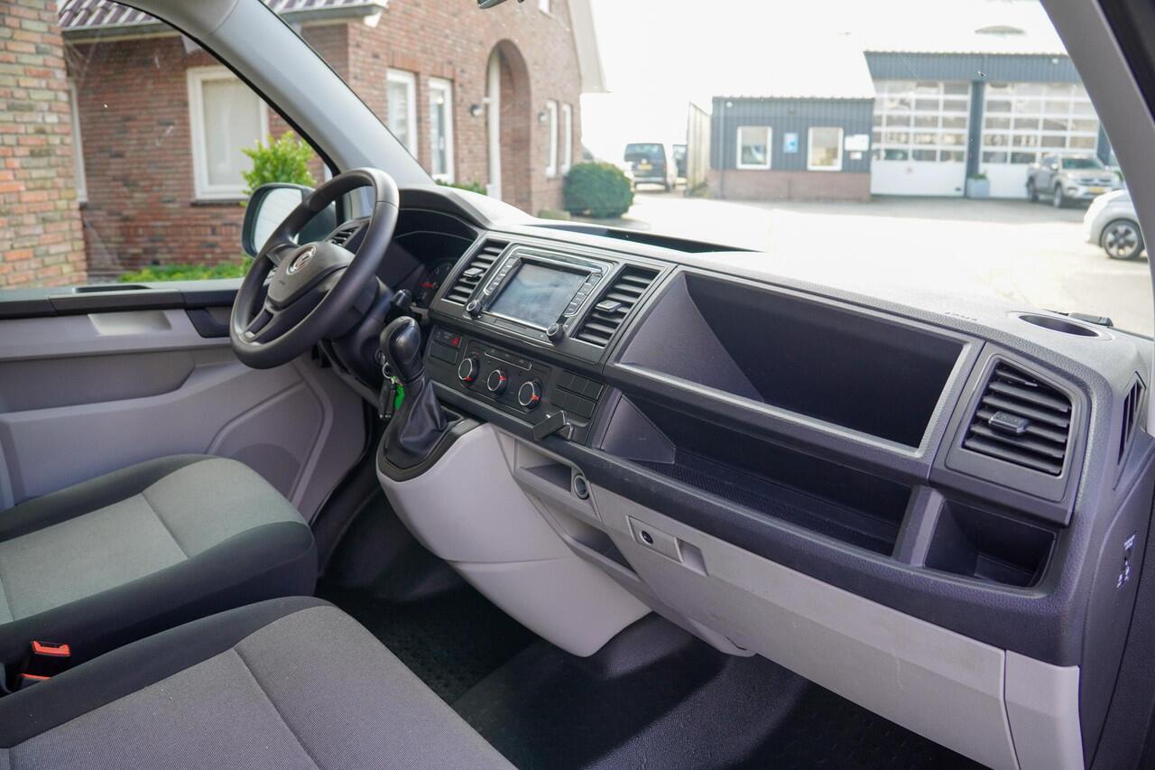 Volkswagen TRANSPORTER 2.0 TDI 150PK DSG L2H1 DUB/CAB Trekhaak 6-Zits