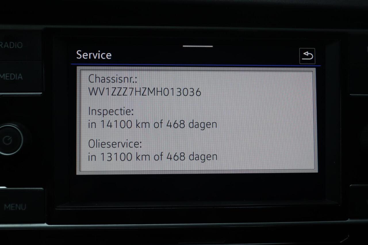 Volkswagen TRANSPORTER T6.1 2.0 TDI DUBBEL CABINE | TREKHAAK | CARPLAY | PDC | AIRCO | CRUISE