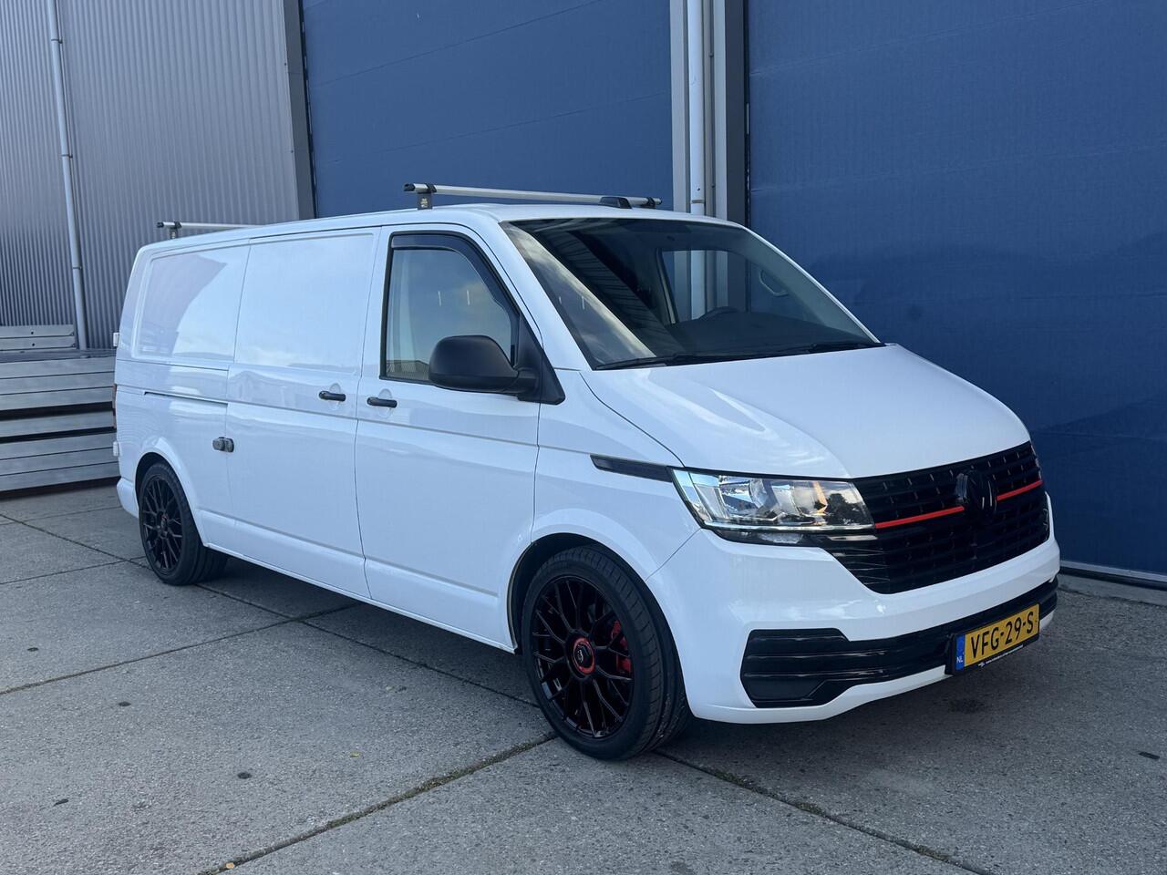 Volkswagen TRANSPORTER 2.0 TDI L2H1 30 Comfortline AIRCO / CRUISE CONTROLE / NAVI / CARPLAY / VERLAAGD