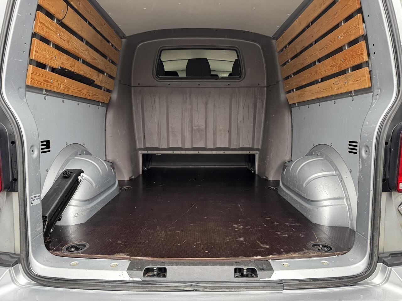 Volkswagen TRANSPORTER 2.0 TDI L2H1 30 DC Highline NAP CarPlay