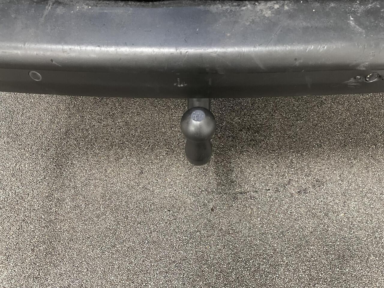 Volkswagen TRANSPORTER 2.0 TDI L2H1 110PK T6.1 Airco Cruise Control Apple CarPlay/MirrorLink Trekhaak