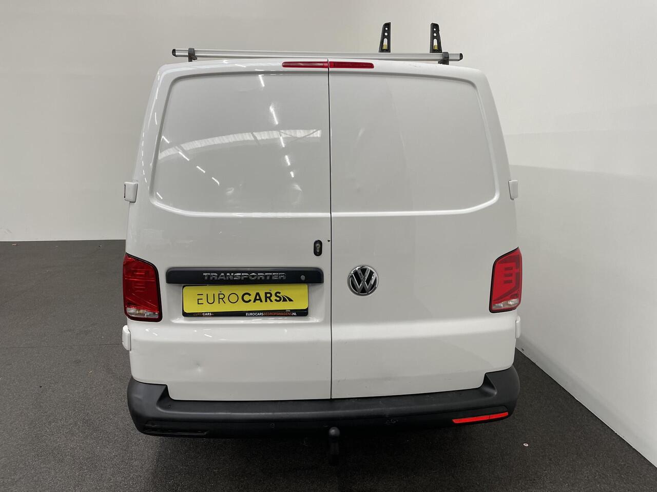 Volkswagen TRANSPORTER 2.0 TDI L2H1 110PK T6.1 Airco Cruise Control Apple CarPlay/MirrorLink Trekhaak