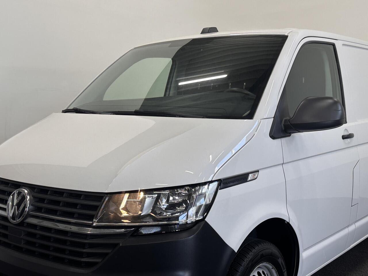 Volkswagen TRANSPORTER 2.0 TDI L1H1 Comfortline 150 PK Airco Cruise Control Trekhaak Parkeersensoren