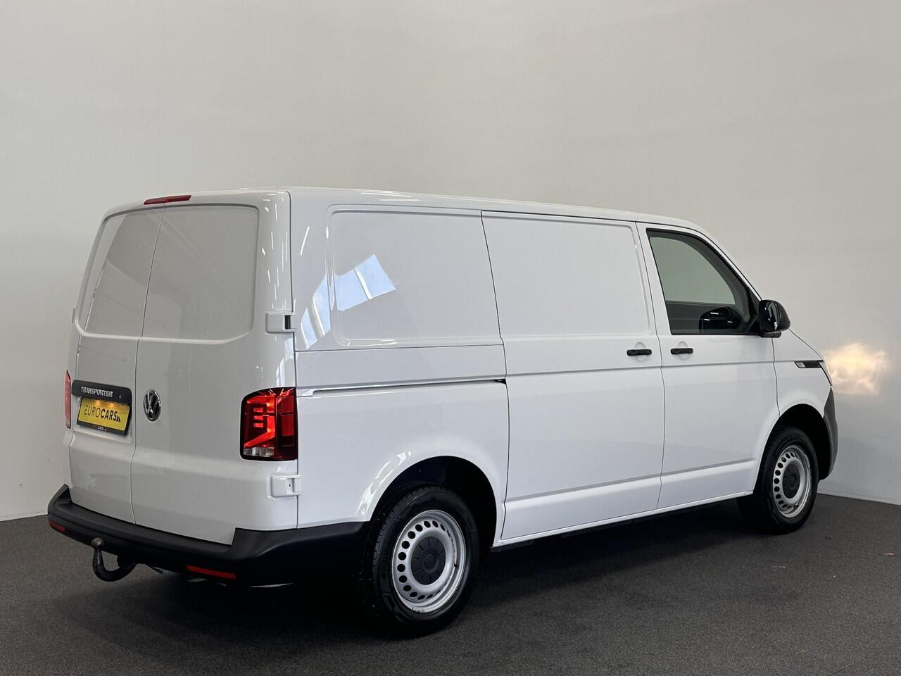 Volkswagen TRANSPORTER 2.0 TDI L1H1 Comfortline 150 PK Airco Cruise Control Trekhaak Parkeersensoren