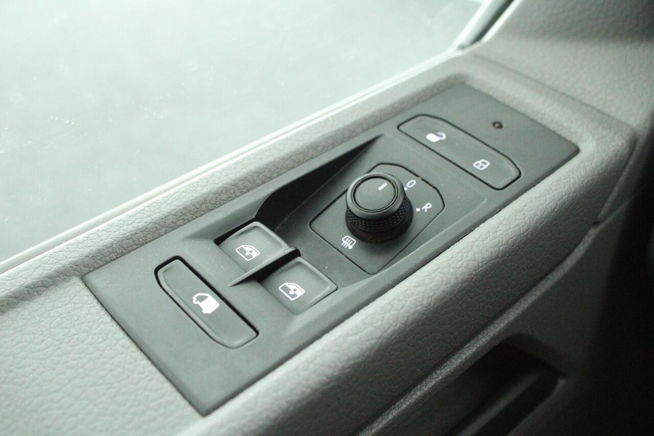 Volkswagen TRANSPORTER 2.0 TDI 90pk L1H1 26 Economy Business Carplay Bijrijdersbank Cruise Control Parkeersensoren