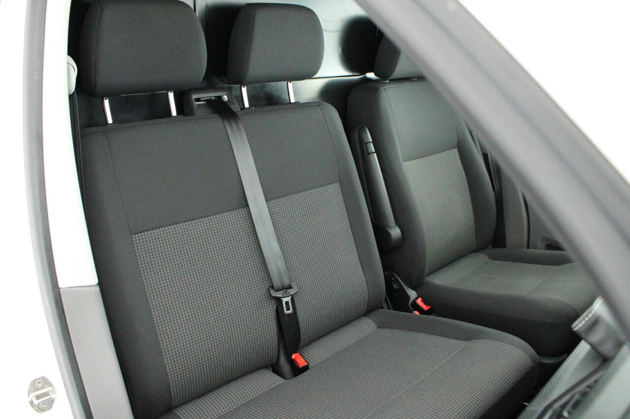 Volkswagen TRANSPORTER 2.0 TDI 90pk L1H1 26 Economy Business Carplay Bijrijdersbank Cruise Control Parkeersensoren