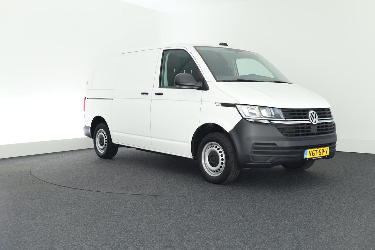 Volkswagen TRANSPORTER 2.0 TDI 90pk L1H1 26 Economy Business Carplay Bijrijdersbank Cruise Control Parkeersensoren